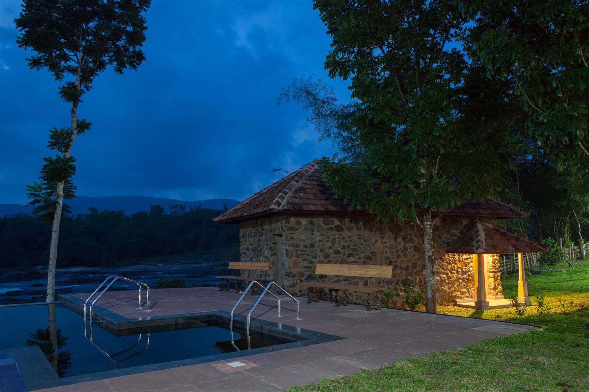 Quiet By The River- Cgh Earth Thodakayam Exterior photo